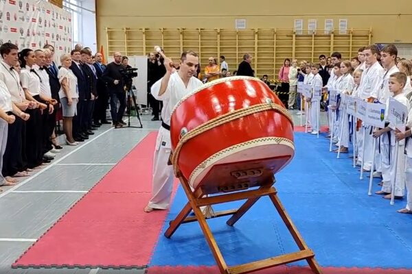 В Воркуте состоялись «Заполярные игры». Турнир собрал каратистов из 33 городов и районов России, а также из стран ближнего зарубежья, включая — Беларусь.